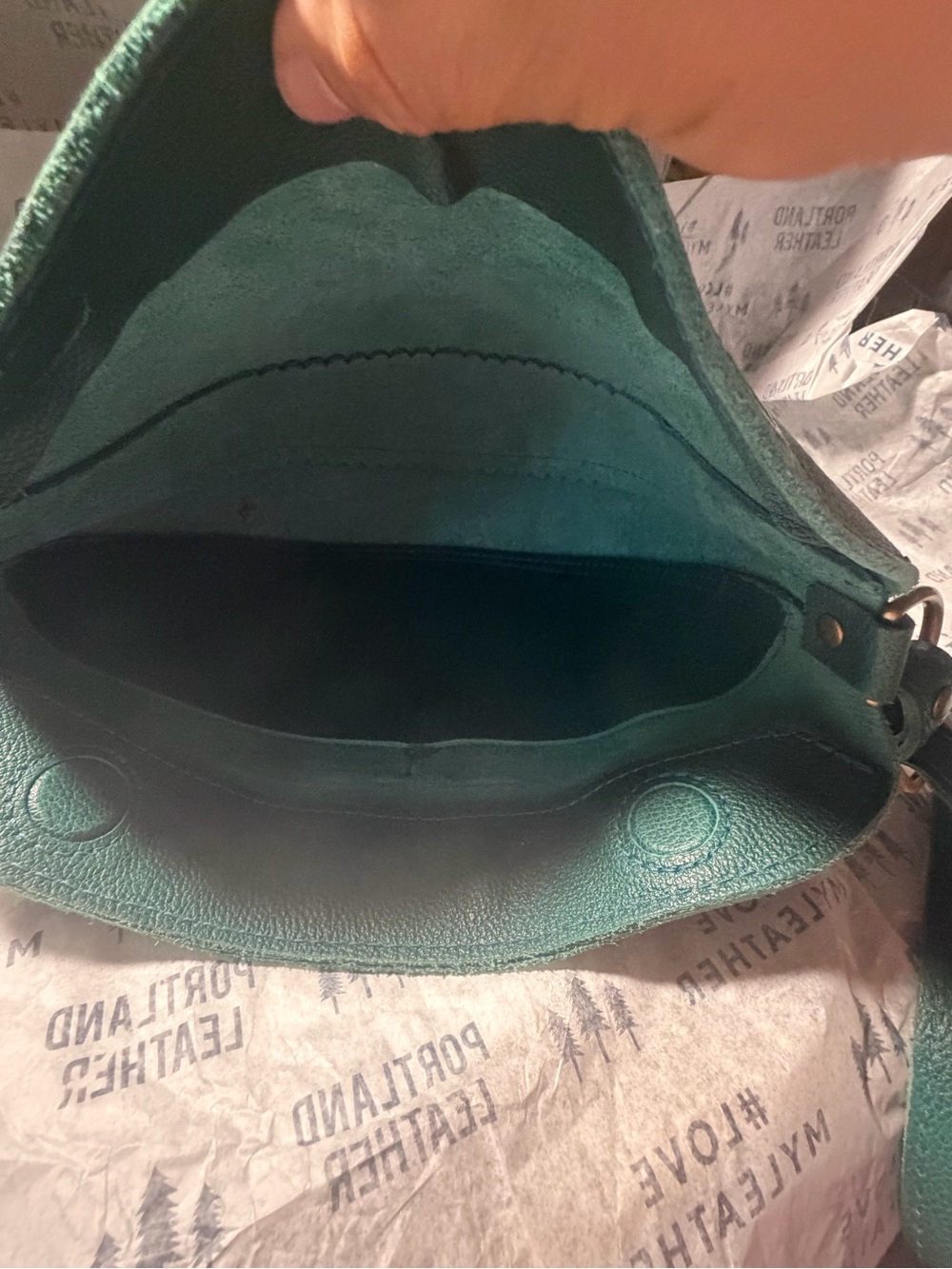 Portland Leather Koala sea glass Crossbody/sling Bag - Picture 6 of 8